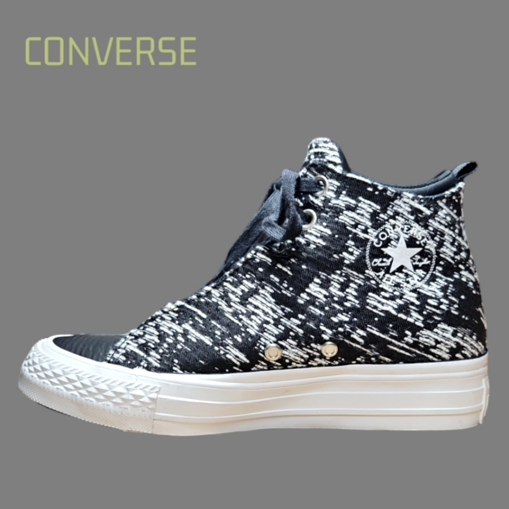 Converse Chuck Taylor All Star Winter Knit Selene Mid Zip Sneaker